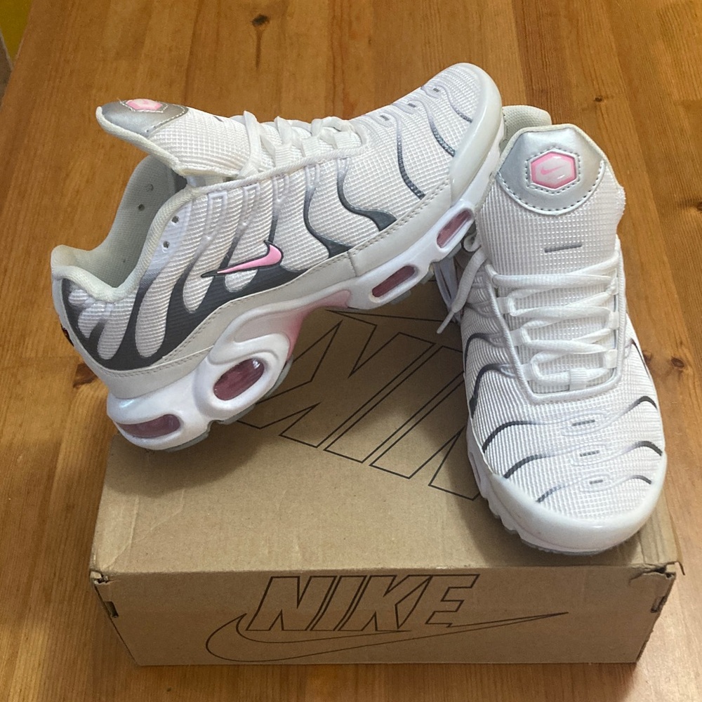 Nike Air max plus TN Summit white & Pink